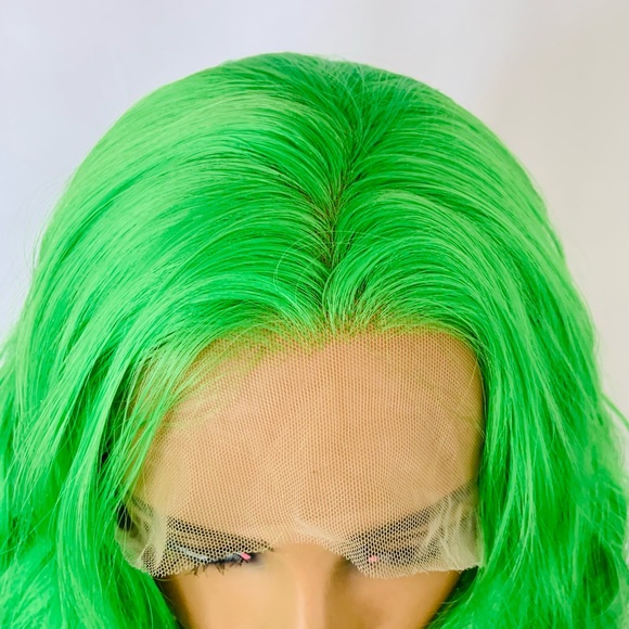 Beautiful Bright Green 13x2.5 Lace Front Premium Fiber Wig for Events/Daily Wear - Picture 3 of 14